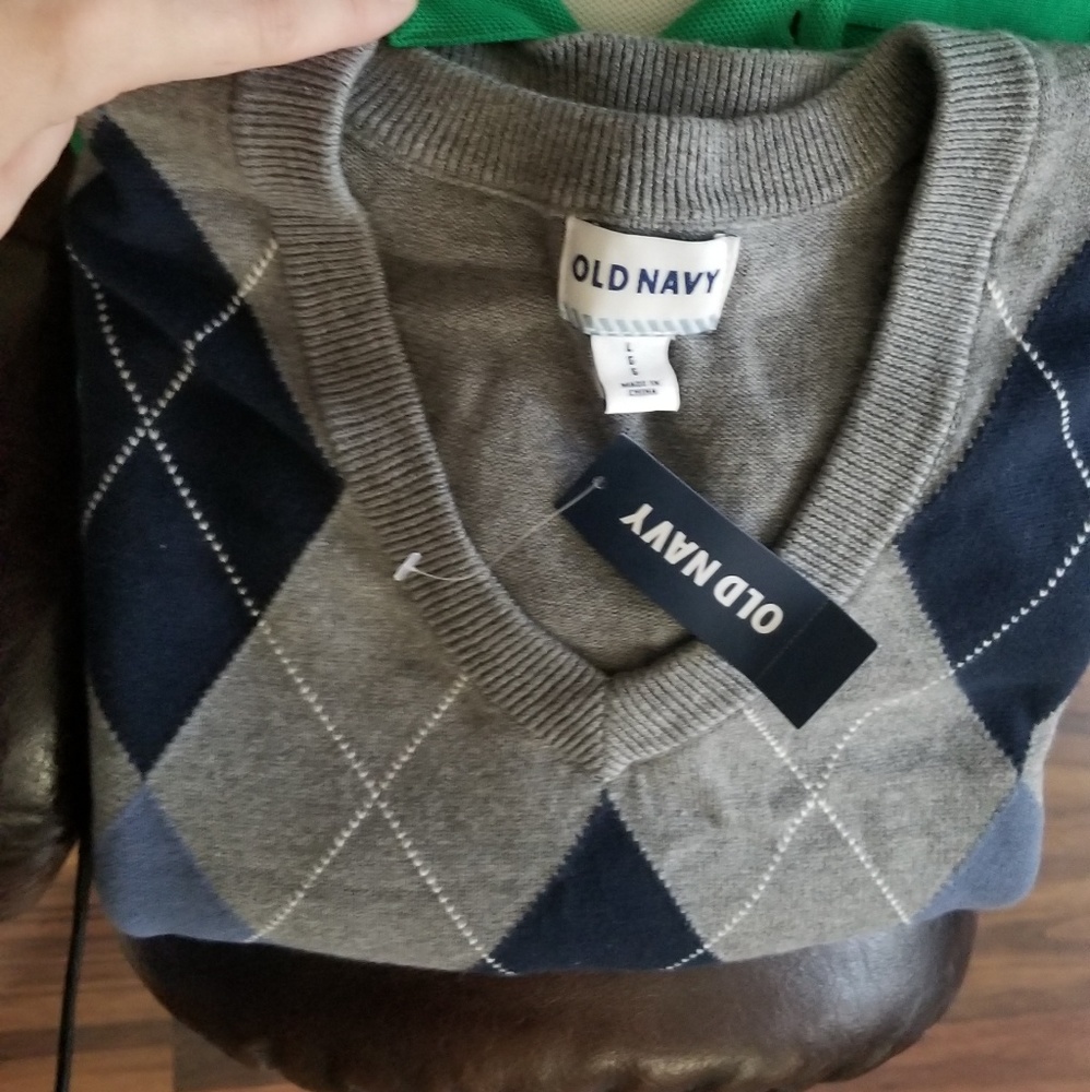 Sweater vest NWT